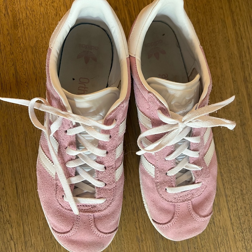 Baby pink gazelles